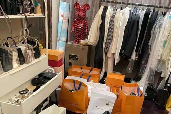 集安市回收一线品牌衣服